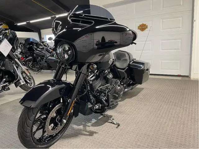 2021 Harley-Davidson Street Glide Special CANADIAN HARLEY/STAGE  in Sport Touring in North Bay - Image 5