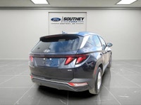 Heated seats, heated steering wheel, remote start, dual climate control, power sunroof, power liftga... (image 4)