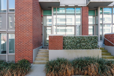 Townhouse 270 East 6th Avenue Welcome to The District! The District is a modern 9-storey concrete bu...