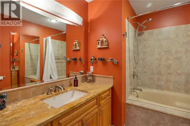 2 553 Island Hwy Campbell River, British Columbia in Condos for Sale in Campbell River - Image 23