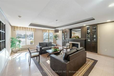 8351 Mclaughlin Rd W in Condos for Sale in Mississauga / Peel Region - Image 3