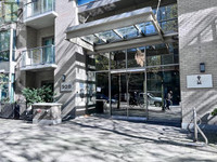 807 928 RICHARDS STREET Vancouver, British Columbia