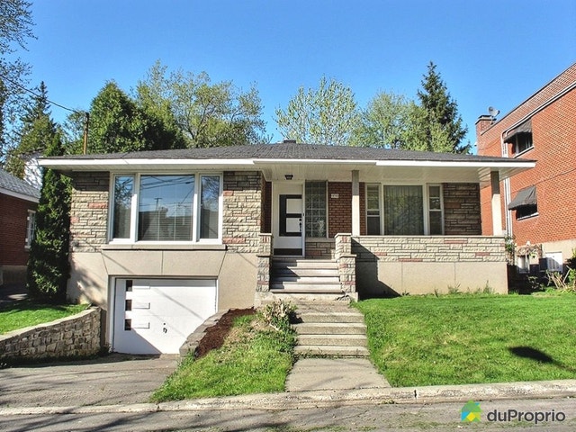 $729,000 - Bungalow for sale in Ahuntsic / Cartierville — photo 1