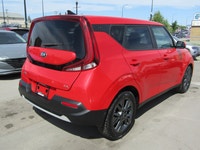 Thanks for viewing our South View Motors Inventory! 2021 Kia Soul EX Sunroof • Apple CarPlay • Heate... (image 5)