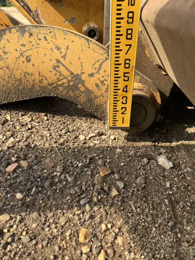 1999 Sumitomo SH135 U Excavator LOW Hours #7470 DP in Heavy Equipment in Edmonton - Image 24