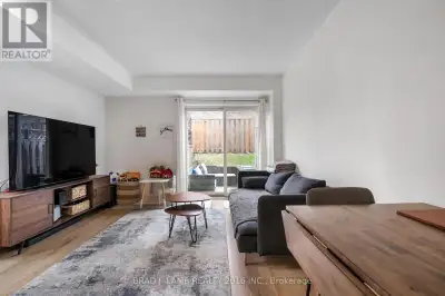 TH #114 - 262 ST. HELENS AVENUE Toronto (Dufferin Grove), Ontari