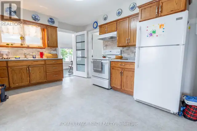 732-734 STEELE STREET Port Colborne (Main Street), Ontario in Houses for Sale in St. Catharines - Image 30