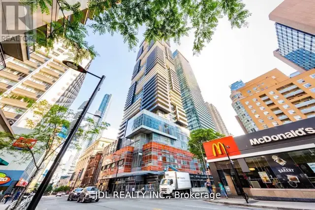 1007 - 7 GRENVILLE STREET Toronto (Bay Street Corridor), Ontario in Long Term Rentals in City of Toronto - Image 2