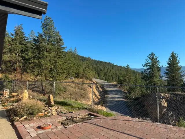 Beautiful 3 Bedroom + 2 Bathroom Home on 1.3 Acres – South BX, V in Long Term Rentals in Vernon - Image 29