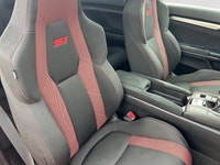 Check out this vehicle's pictures, features, options and specs, and let us know if you have any ques... (image 9)