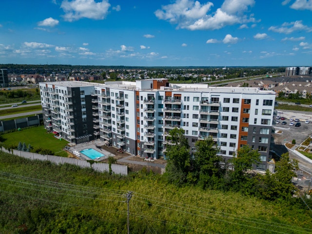 2725 Avenue de la Gare — photo 1