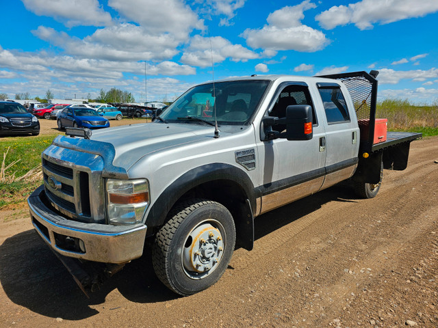 2009 Ford F350 4X4 Flat Deck 5.4L V8 in Cars & Trucks in Prince Albert