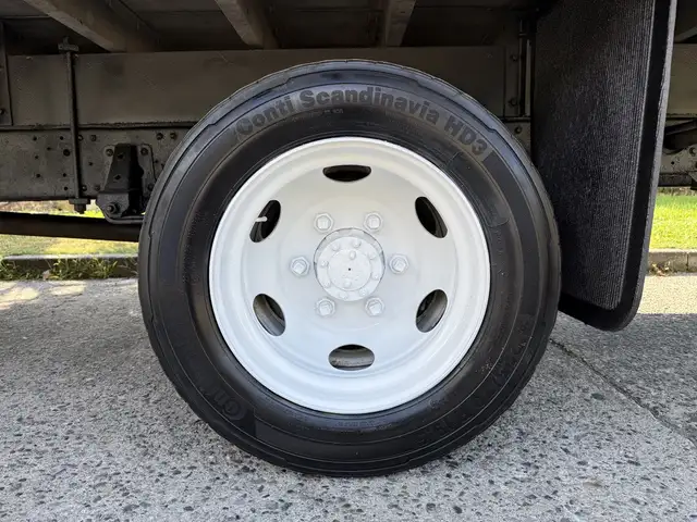 2019 Isuzu NRR 20 Foot Cube Van in Heavy Trucks in Delta/Surrey/Langley - Image 49