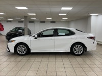 Introducing the 2023 Toyota Camry SE, a sedan that marries elegance with efficiency, creating a driv... (image 2)