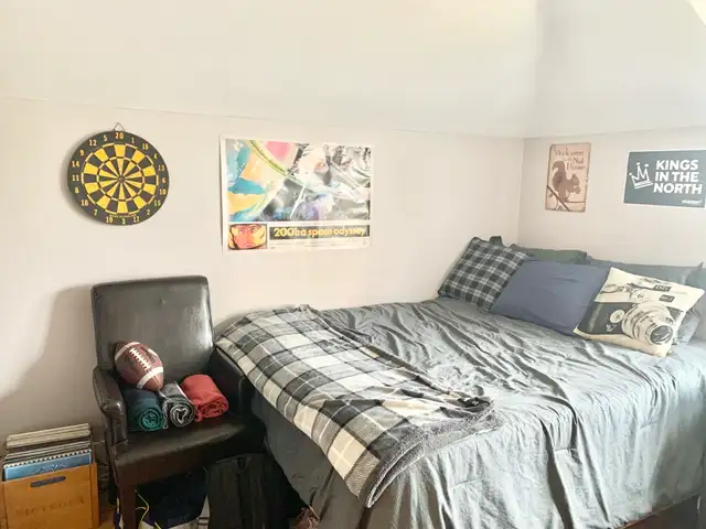 100 Ellerbeck Street - Prime Queen’s student location — close to in Long Term Rentals in Kingston - Image 14