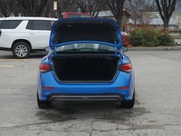 2022 Nissan Sentra SR No Accidents A fun-to-drive compact sedan with sport-leaning touches and pract... (image 7)