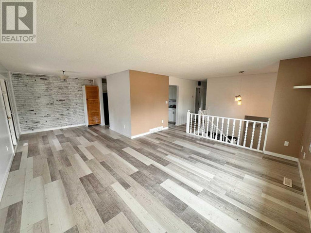 5136 53 Street Irma, Alberta in Houses for Sale in Red Deer - Image 4