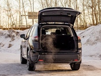 This 2024 Nissan Rogue SV is an excellent choice for drivers seeking a well-equipped, modern SUV wit... (image 7)