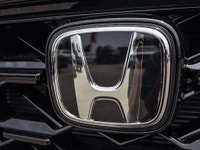 "" Engine: 2.0-litre 16 valve Direct Injection DOHC 4-cylinder L/100Km City: 6.0 L/100Km Hwy: 6.9 (image 8)