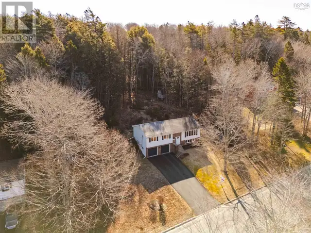 212 Howe Avenue Fall River, Nova Scotia in Houses for Sale in City of Halifax - Image 3