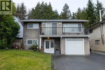 Located in a quiet, family-friendly neighbourhood, this well-maintained home truly checks all the bo...