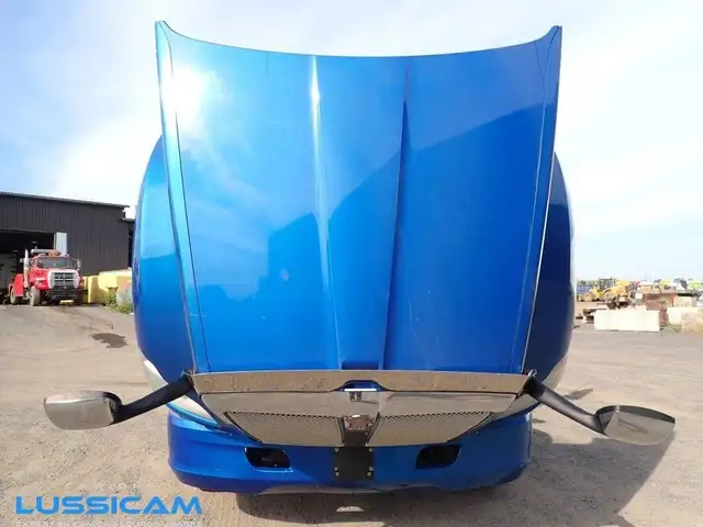 2020 Kenworth T680 in Heavy Equipment in Longueuil / South Shore - Image 11