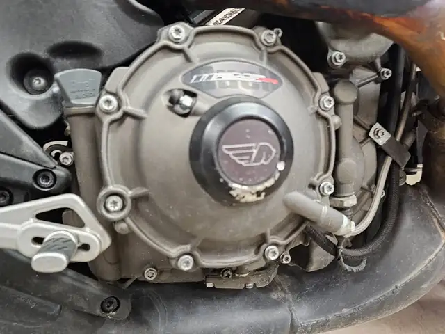 2009 Buell 1125cr sport bike motorcycle Fix and Save Parts Bike? in Motorcycle Parts & Accessories in Winnipeg - Image 9