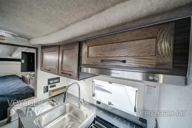 2027 Northern Lite 8.11 EX Dry Bath Limited Edition in Travel Trailers & Campers in Kelowna - Image 26