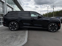 55 Diagonal HD Curved Front Display | e-AWD | Sport 1 Package | Super Cruise Equipped | 4-Wheel Stee... (image 9)