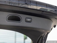 BLACK LEATHER SEAT TRIM Valet Function Trunk/Hatch Auto-Latch Trip Computer Transmission: 6-Speed Au... (image 6)