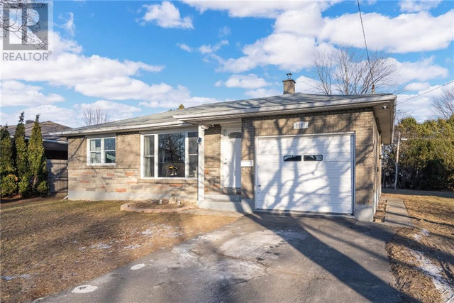 1237 DALY AVENUE Cornwall, Ontario in Houses for Sale in Cornwall