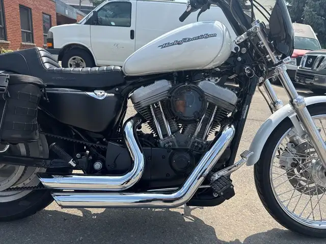 2005 Harley-Davidson Sportster ~ SPORSTER 883 ~ CANADIAN ~ V&H E in Street, Cruisers & Choppers in City of Toronto - Image 11