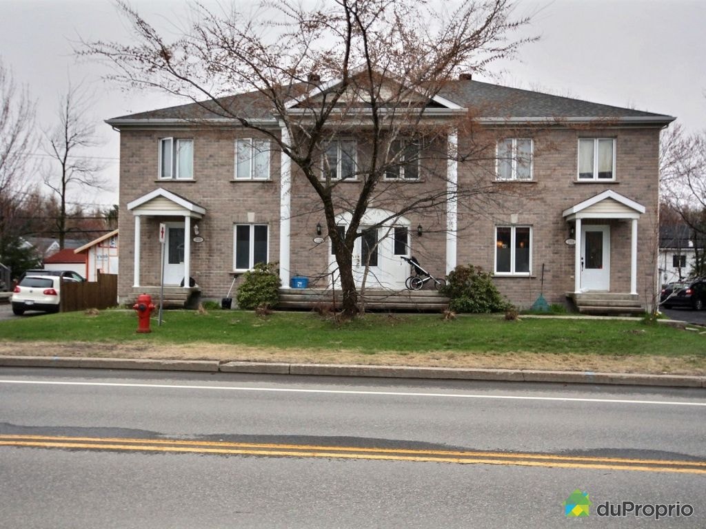 $350,000 - Townhouse for sale in St-Etienne-De-Lauzon — photo 1
