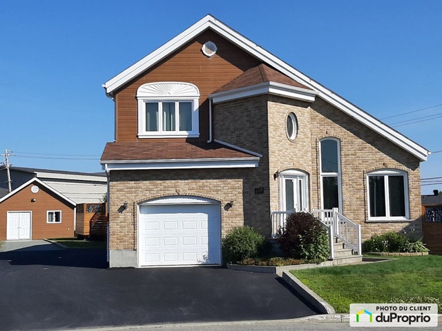$695,000 - 1 1/2 Storey for sale in Val-d'Or — photo 1