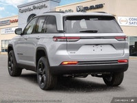 4X4 | Remote Start | Heated Seats + Wheel | Apple CarPlay | Low kms | Clean Carfax | Fully Inspected... (image 4)