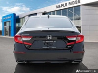 Window Grid Antenna Wheels: 19 Aluminum-Alloy Wheels w/Machined w/Painted Accents Accents Valet Func... (image 4)