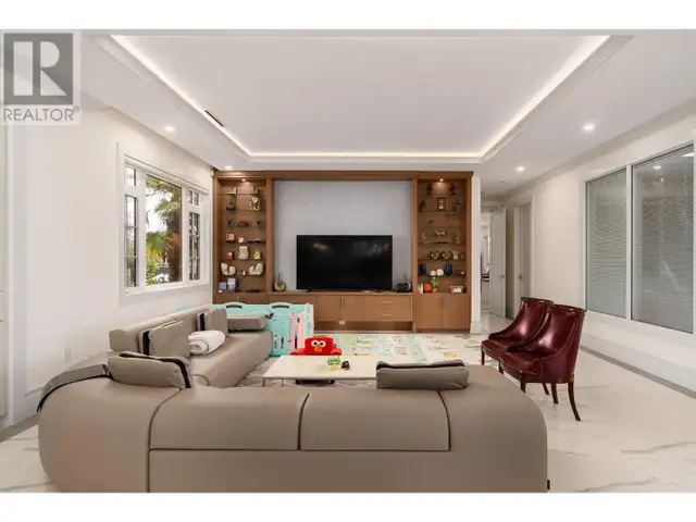 10111 NO. 6 ROAD Richmond, British Columbia62867602043010124