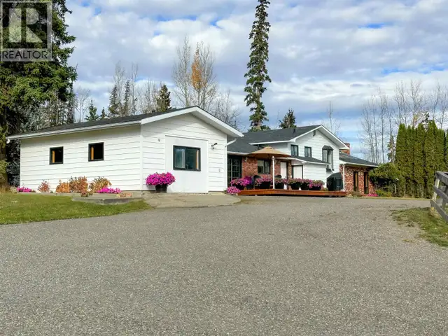 2880 ROBERTS ROAD Fort St. James, British Columbia in Houses for Sale in Smithers - Image 9