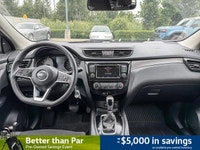 Perfect for navigating city streets and embarking on weekend adventures, this 2019 Nissan Qashqai Sp... (image 9)