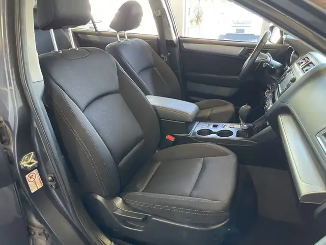 2016 Subaru Legacy 2,5i avec Groupe tourisme in Cars & Trucks in City of Montréal - Image 24