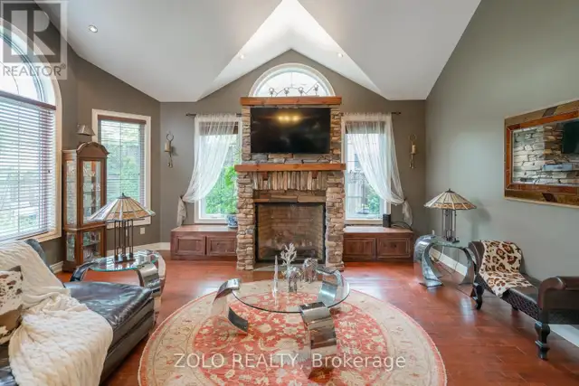 4658 LYONS PARKWAY Niagara Falls (Lyons Creek), Ontario in Houses for Sale in St. Catharines - Image 9