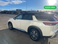 Welcome to Legacy Dodge Claresholm. Cooled Seats, Bose Premium Audio, HUD, Wireless Charging, Sunroo... (image 6)