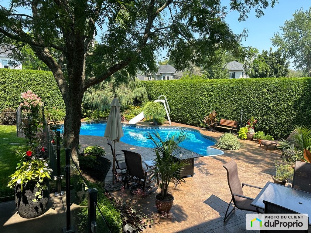 $679,000 - 2 Storey for sale in Victoriaville — photo 2