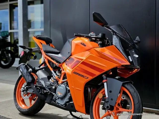2024 KTM RC 390 in Sport Bikes in Oshawa / Durham Region - Image 10