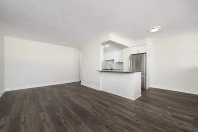3 Bedroom Apartment for Rent - 1970 Fowler Dr