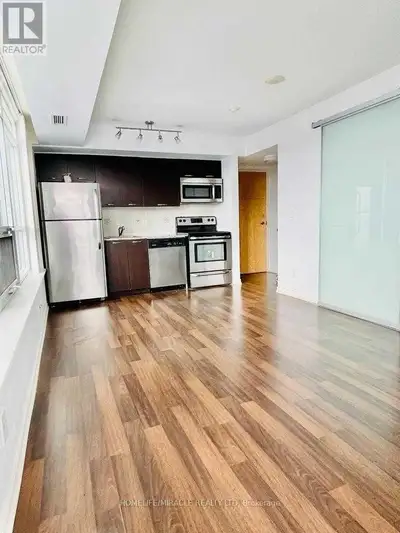 917 - 38 JOE SHUSTER WAY Toronto (South Parkdale), Ontario