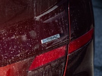 Now available at *Guelph Hyundai*, this versatile *2020 Hyundai Tucson Preferred AWD* features *110,... (image 6)