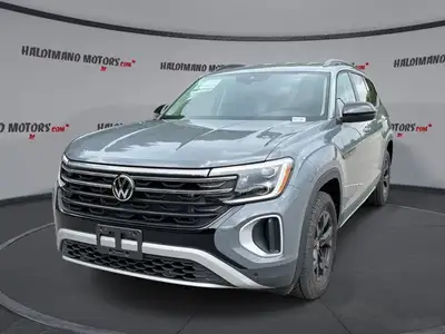 // ACCIDENT FREE!! // This 2025 Volkswagen Atlas Peak Edition 4WD is a bold midsize SUV built for bu...