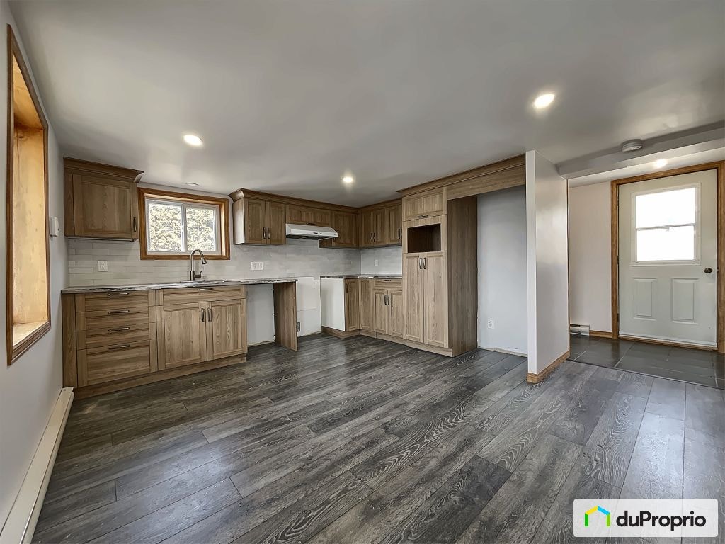 $249,000 - 2 Storey for sale in St-Anselme — photo 2