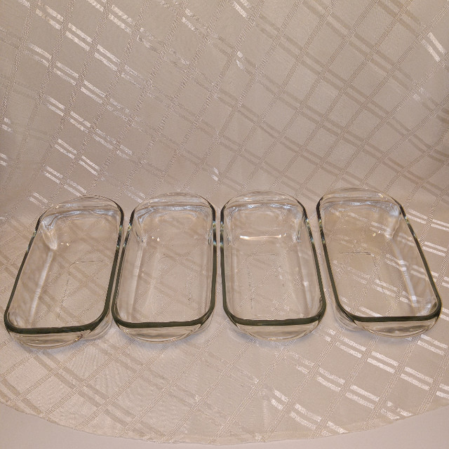 Set of 4 Glass Loaf Pans   9" x 5"   1.5 Quart in Kitchen & Dining Wares in Belleville - Image 2